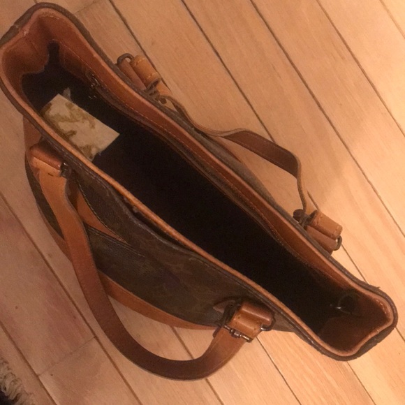 🌺💜🌺Monogram bucket bag🌺💜🌺 - Picture 6 of 7